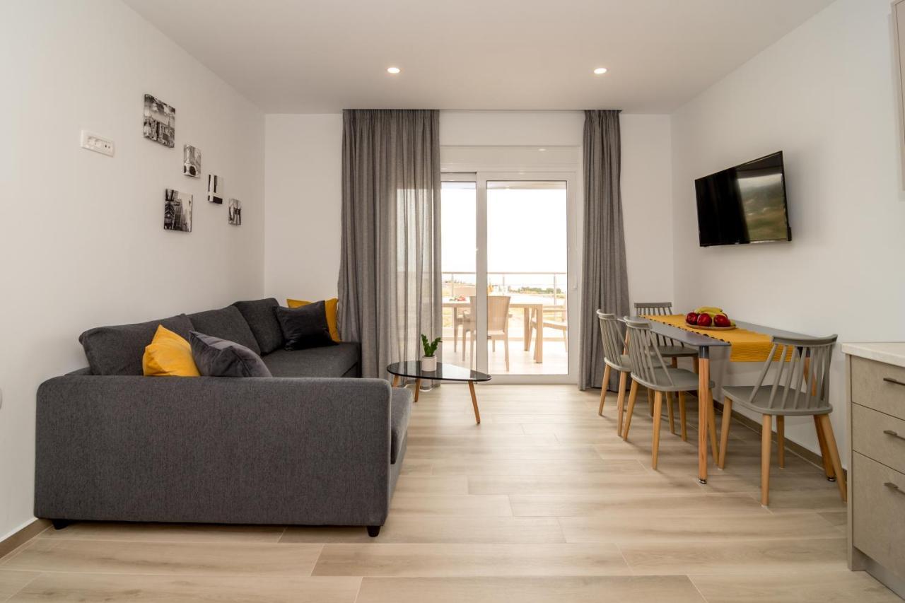 Allview Apartments Palaiochora Ngoại thất bức ảnh